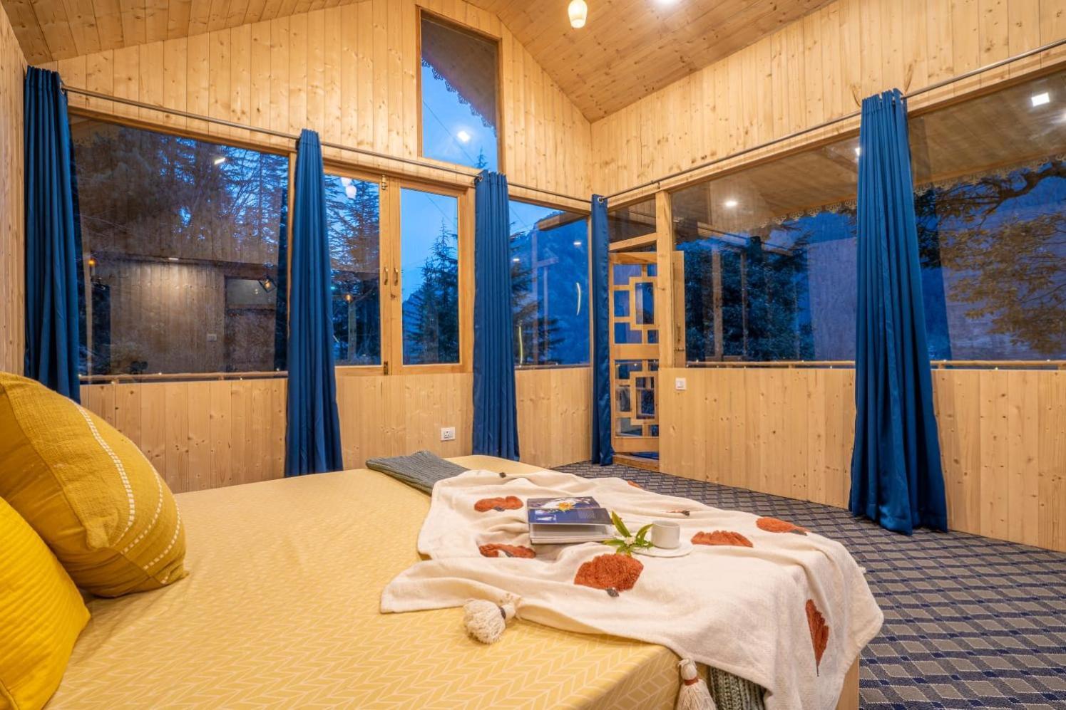 Вілла Into The Woods Treehouse Jibhi Екстер'єр фото