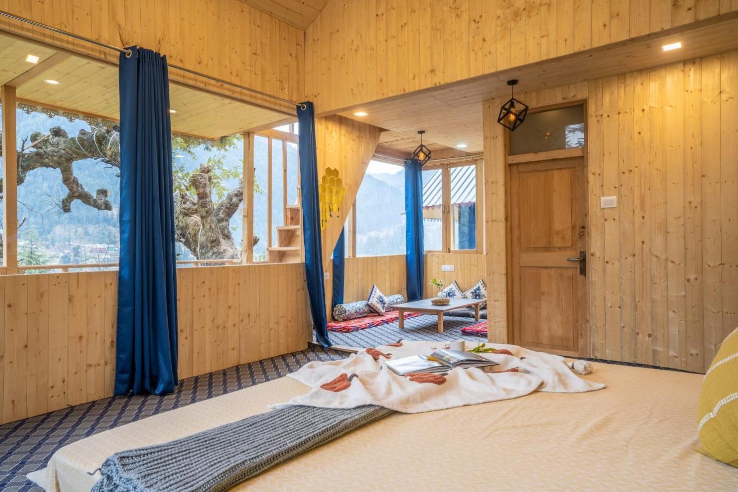 Вілла Into The Woods Treehouse Jibhi Екстер'єр фото