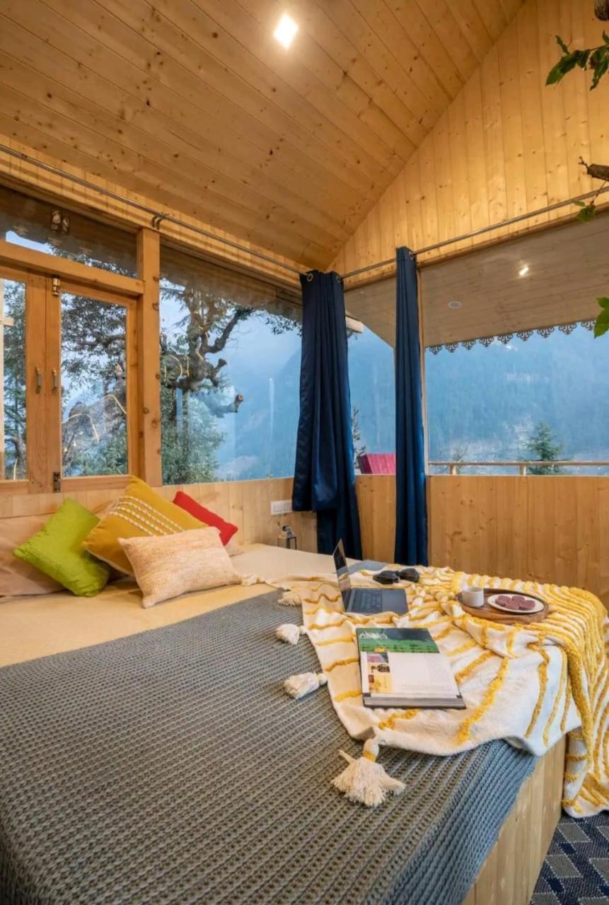 Вілла Into The Woods Treehouse Jibhi Екстер'єр фото